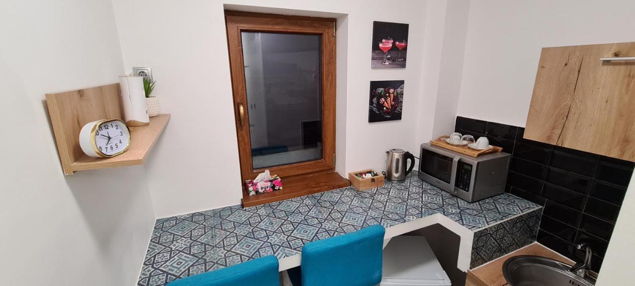 Central Arghezi University Square Apartment Букурещ Екстериор снимка