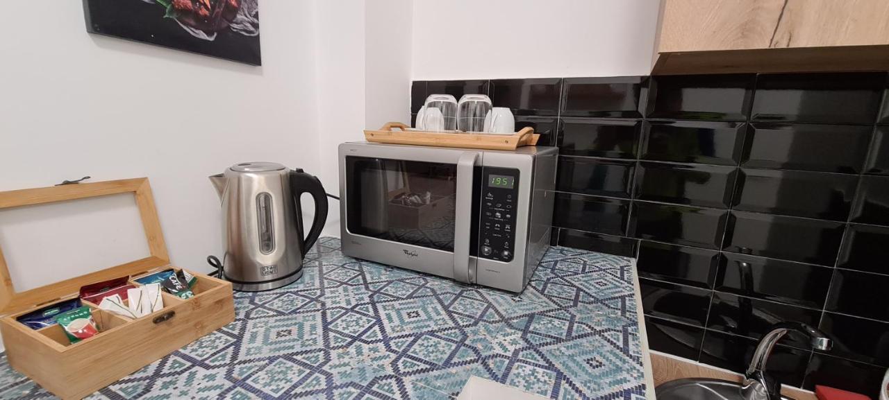 Central Arghezi University Square Apartment Букурещ Екстериор снимка